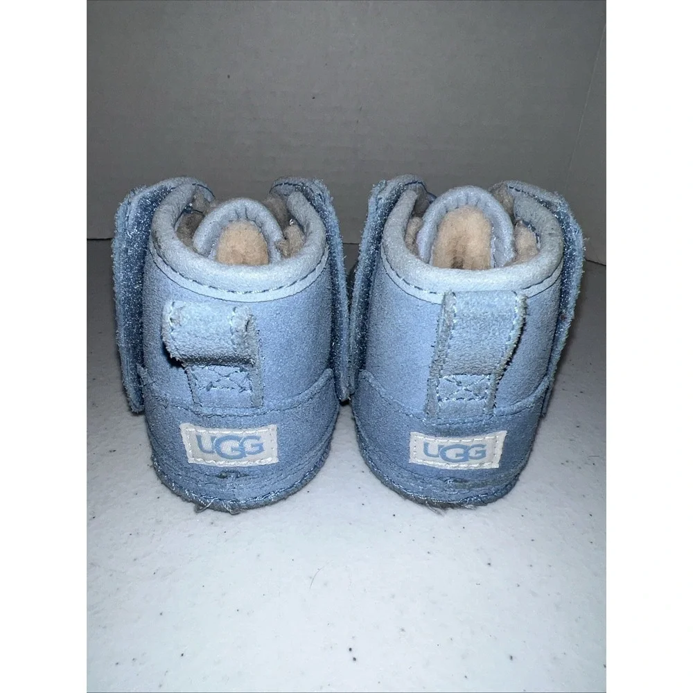UGG Suede Blue Baby Booties Neumel Fleece Lined Easy On Off Toddler Size 4/5